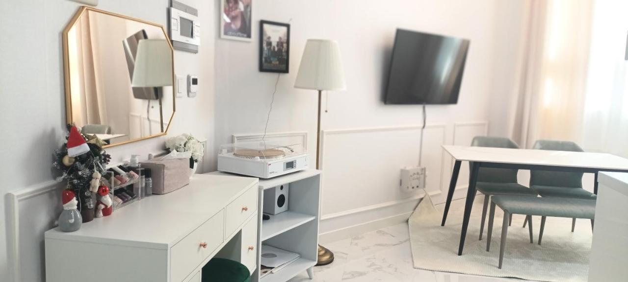 Blooming Guest House Тегу Екстериор снимка